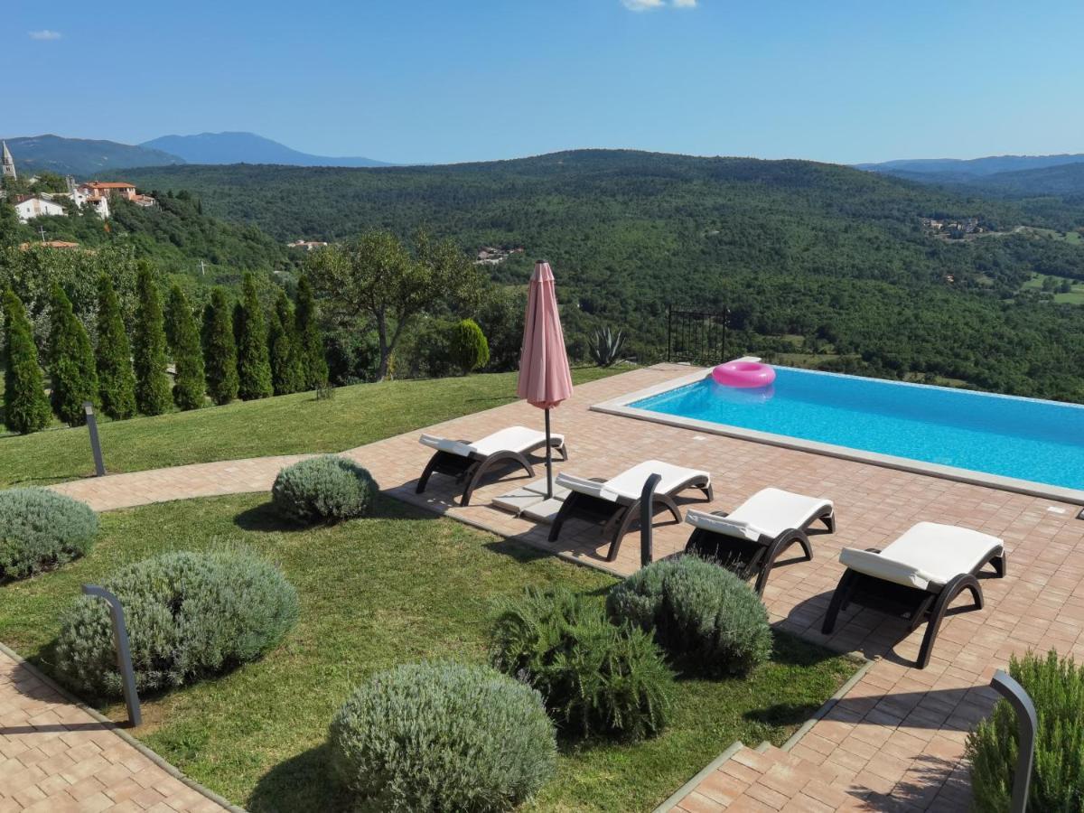 Home Andrea With Infinity Salty Pool Roč Zewnętrze zdjęcie
